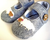 baby booties, gray baby shoes, sheep baby, maryjanes, baby shower, felt baby shoes