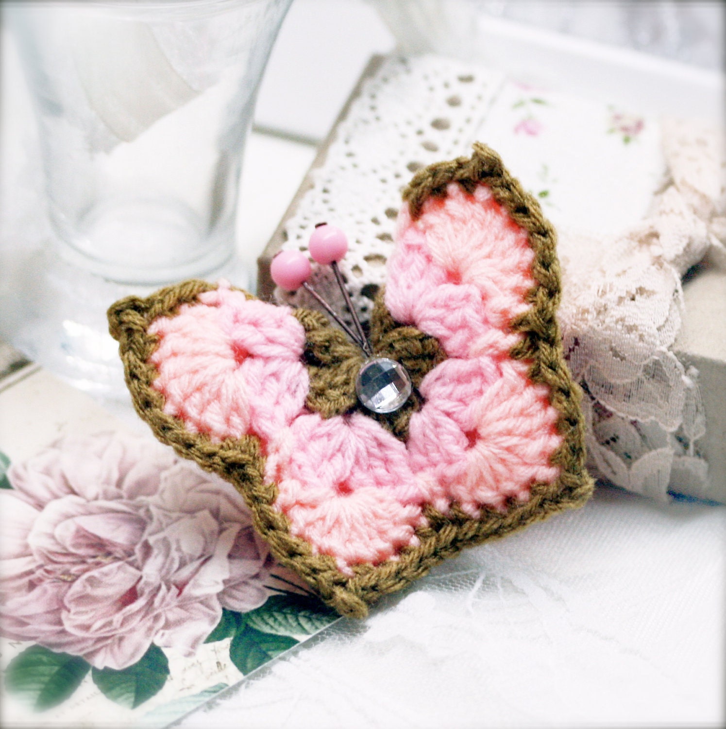 Peachy pink crocheted butterfly hair pin (CRB)