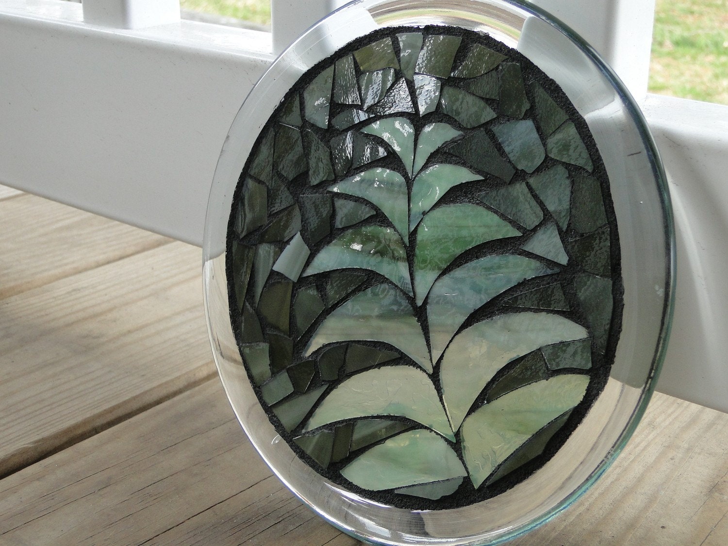 Stained Glass Mosaic Suncatcher Trivet Candle Plate Green "In the Garden Simple Fern"