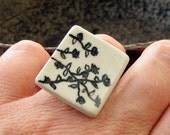 Flowers branches stoneware ring
