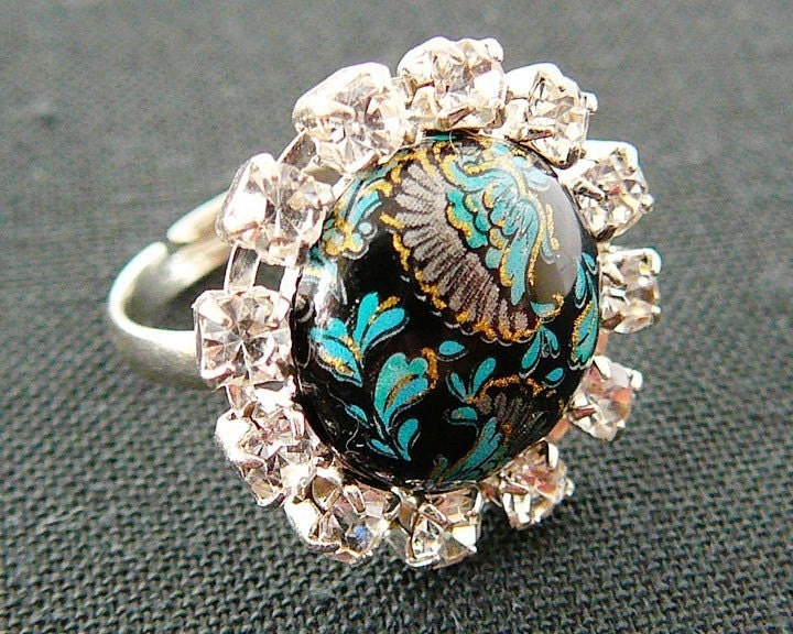 Rhinestone Paisley Ring, Turquoise Round Bling, Vintage Japanese Resin, Czech