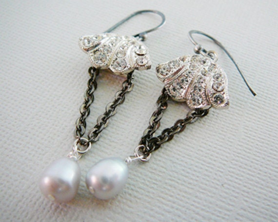 Pearl Dangle Earrings, Vintage Rhinestones, Antiqued Sterling Silver Earwire, Antiqued Chain