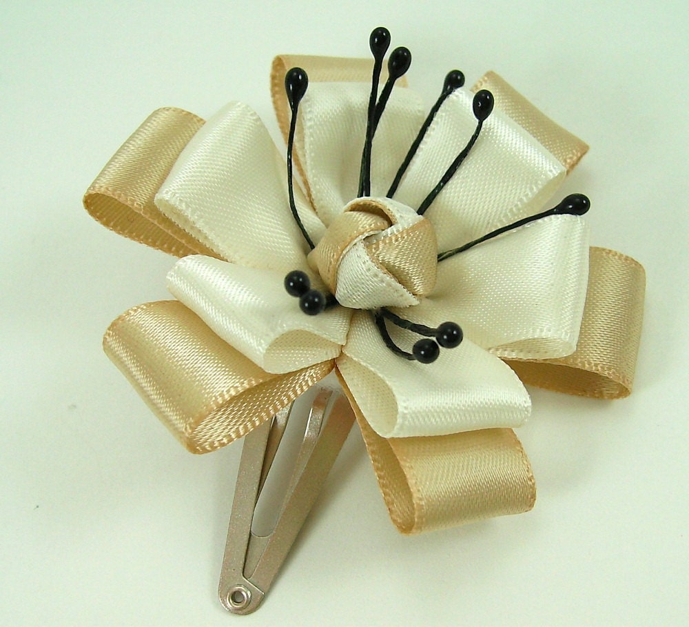 Knotted Center Ribbon Flower PDF Tutorial