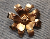 floral gold-tone brooch