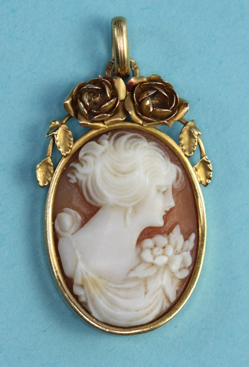 Vintage Carved Cameo Pendant 15K Gold  Floral Accents