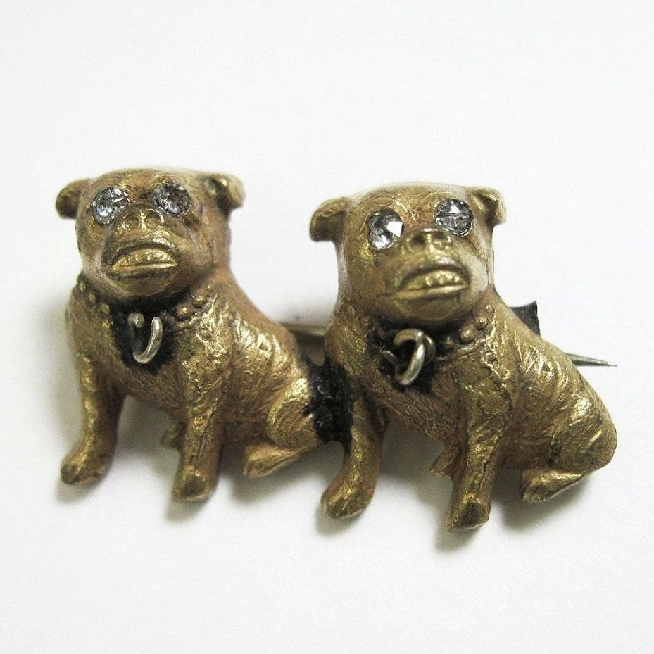 TINY Edwardian Pugs or Bulldogs Pin Gold Gilt Antique C1905