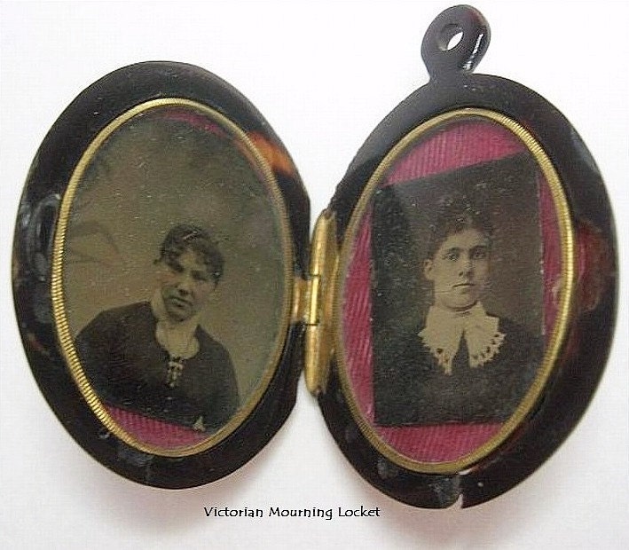 Antique Victorian Mourning Locket - Cupid - Tortoise Shell - Angel - Cherub - Tintypes - Old Photos - 1860s - Goth TLC