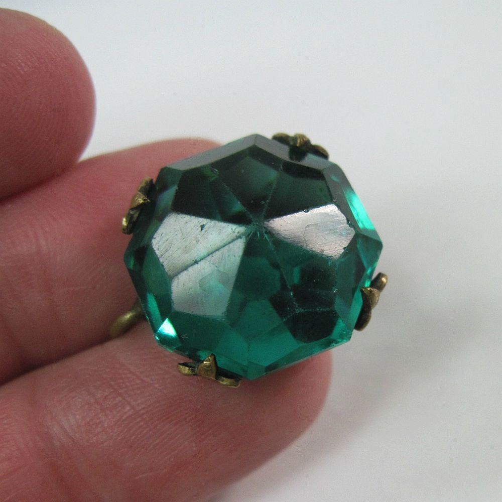 1920s Vintage Art Deco Earrings Teal Green Czech Glass Fleur De Lis Setting Screw Backs