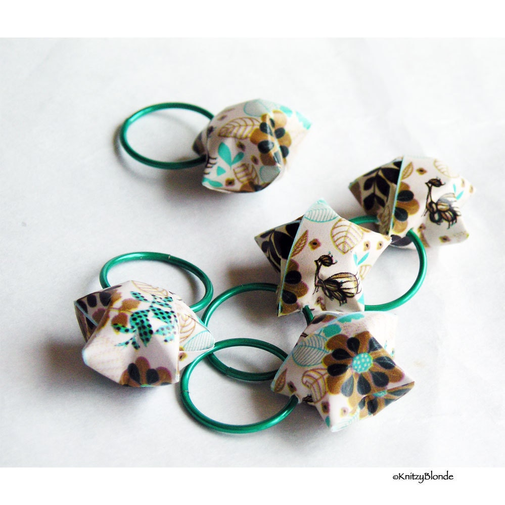 Knitting Stitch Markers, Origami Stars, Turquoise Rings, Bright Turquoise & Brown Flowers, Set of 5, Gift Box