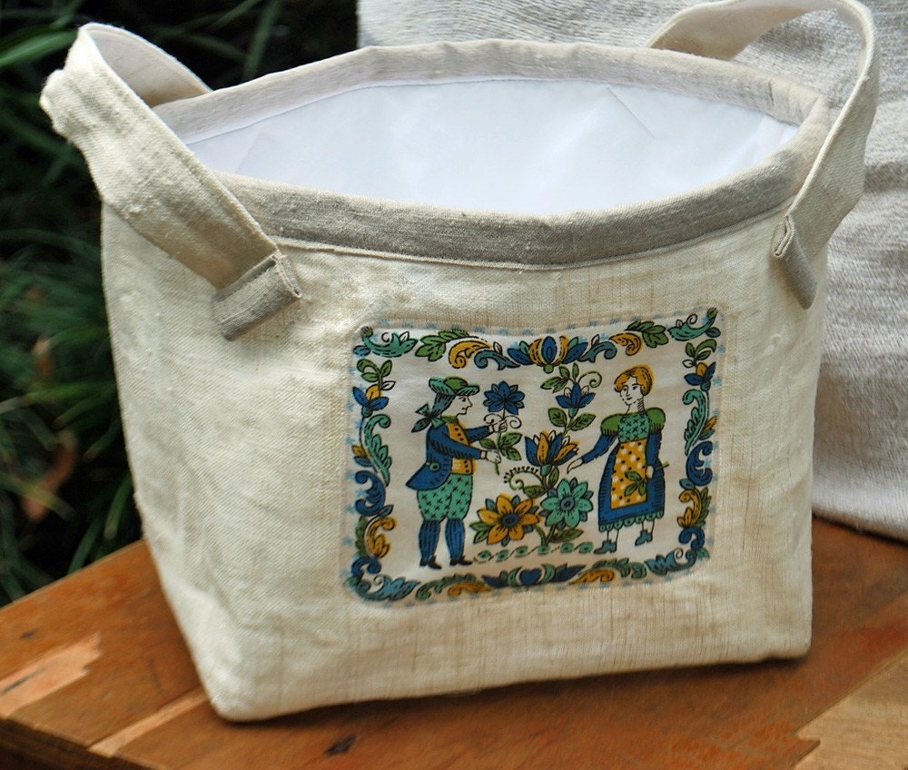 Antique Linen Cozy Bowl/Basket with Food Safe Lining