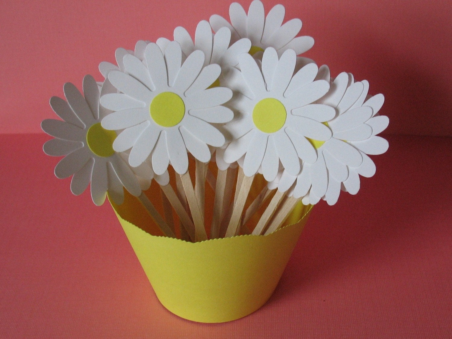 24 Daisy Cupcake Toppers - Ready to Ship Il_570xn