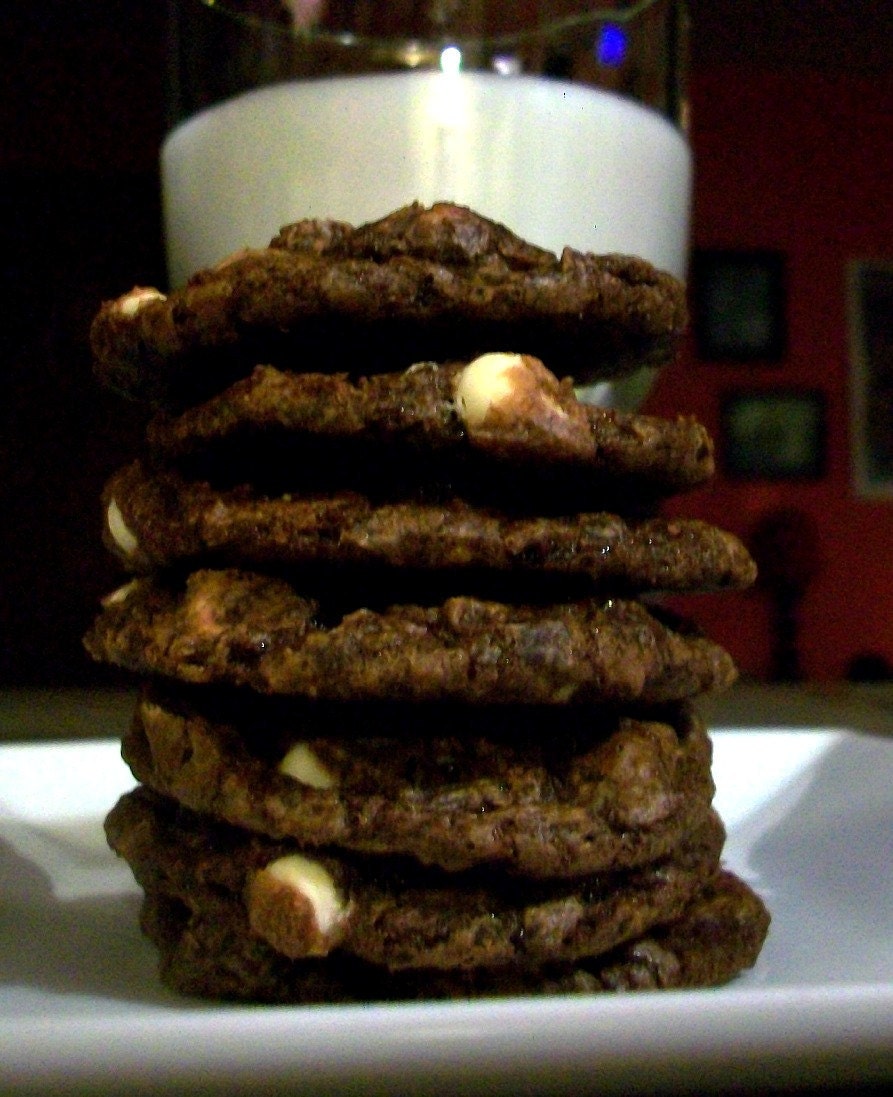 Vegan Chocolate Crackle Cookies with White Chocolate Chips and Dark Chocolate Chips
