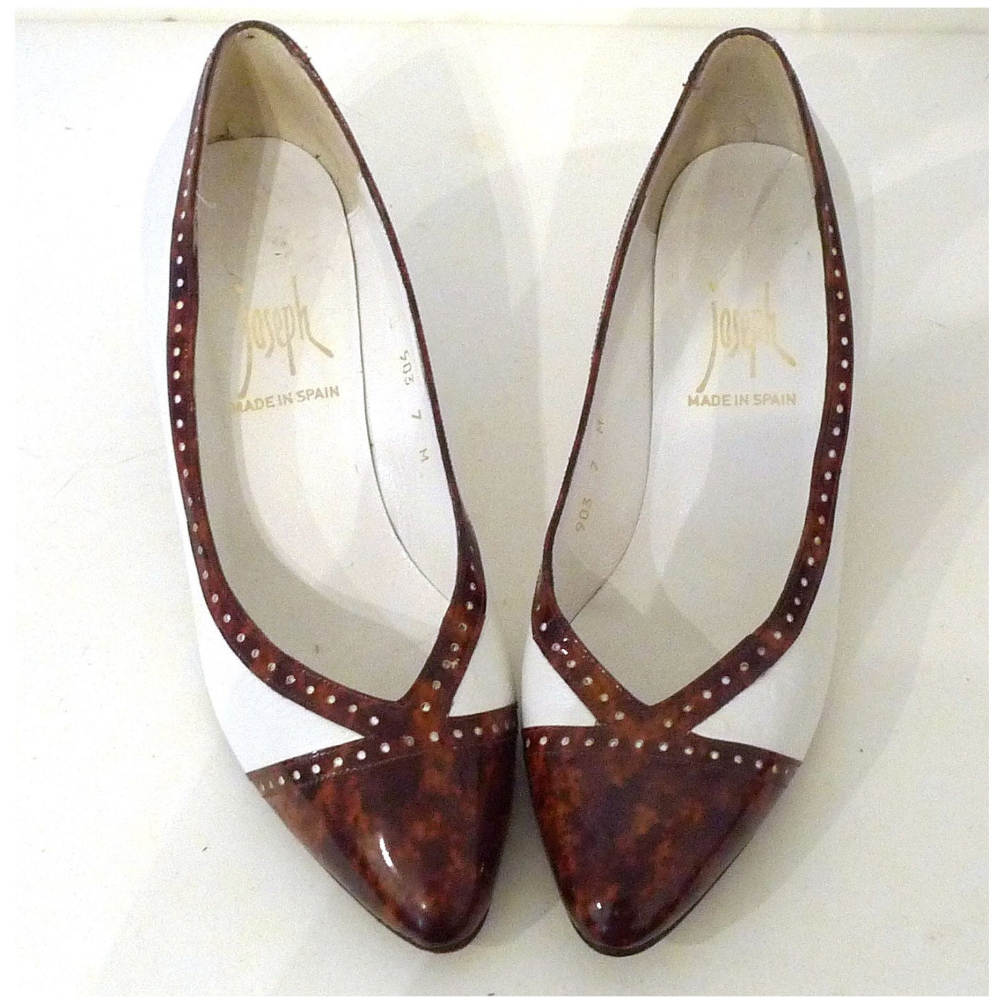 SALE Vintage White and Marbled Tortoise Pumps, Joseph Spectator Shoes, Spain, Size US 7 Women