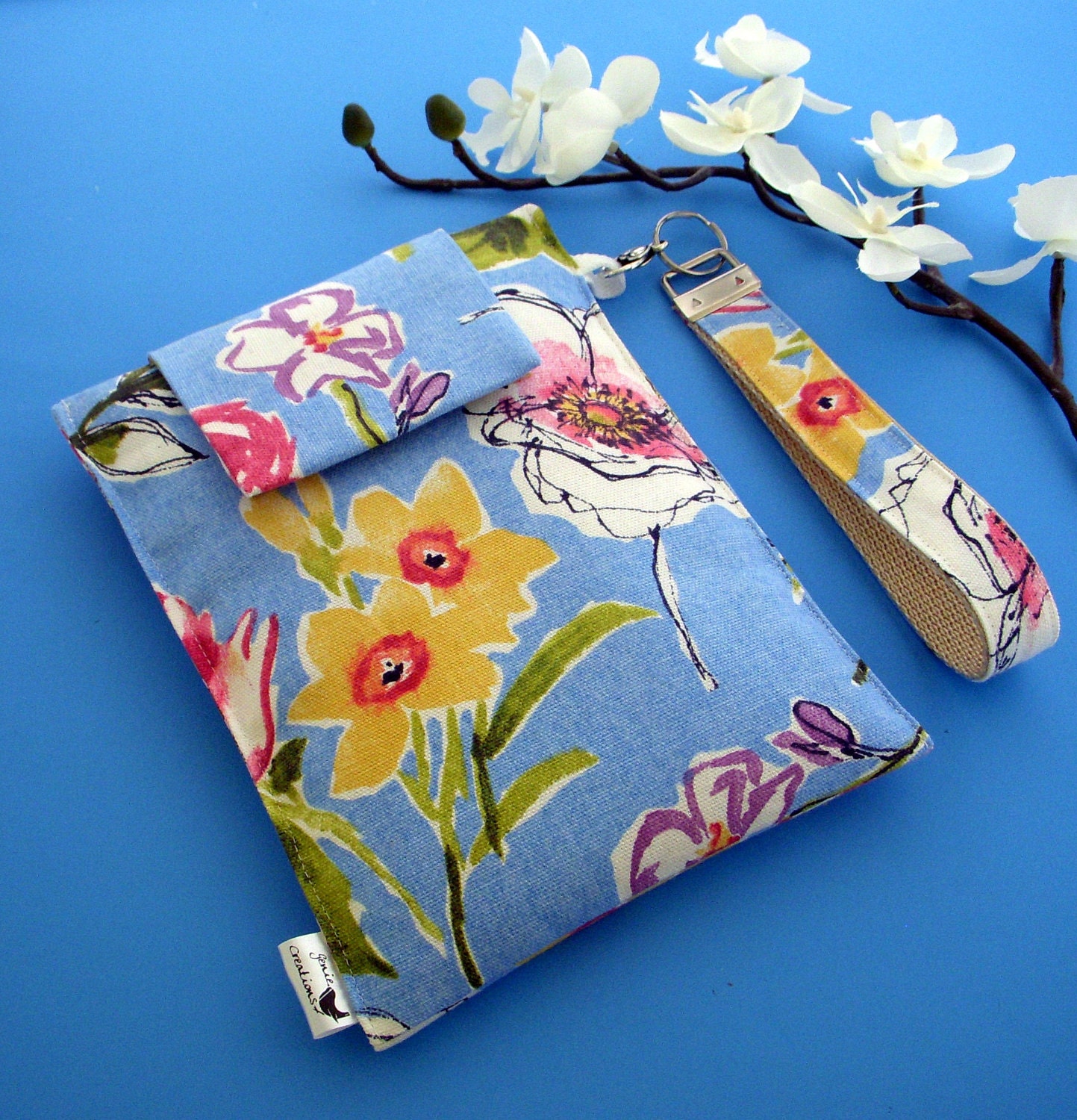 Nook, Kindle, Blackberry Playbook, Sony, Kobo, Galaxy Tab Fabric Case With Removable Key FOB Wristlet