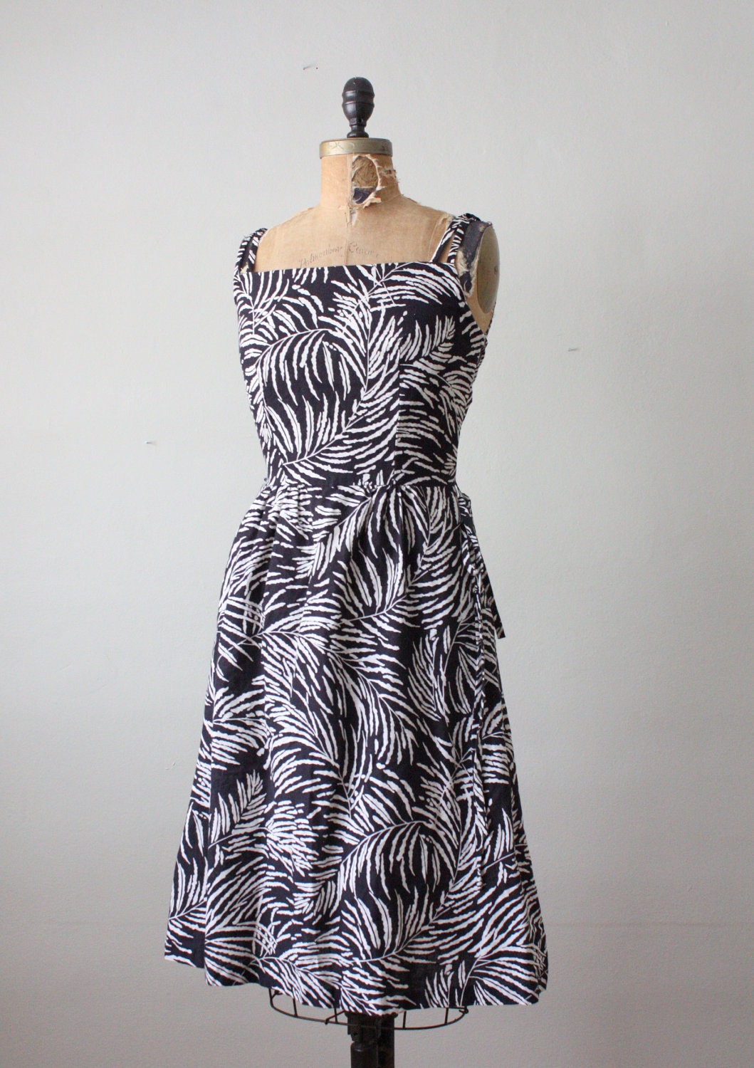 1970's dress - black fern dress