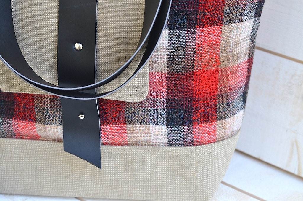 LAST 2 bags /Amy Vintage Wool Tote bag / French Shoulder Bag / Colorful gingham with leather strap / ready to ship