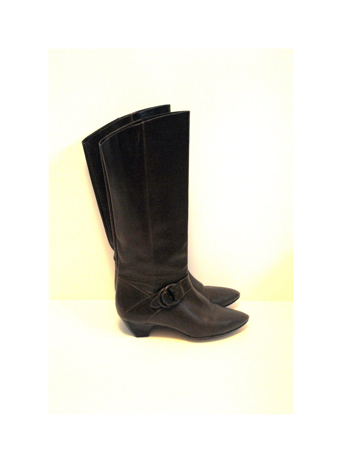 70s Heeled Pirate Boots by 9West / Dark Olive Green Leather with Buckle / Size 8