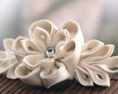 Large Barrette: Wedding Flowers for Hair, Ivory Silk - Vanilla Blossom