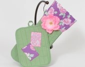 Pot Holder Oven Mitt set-- Pink Peonies on Purple