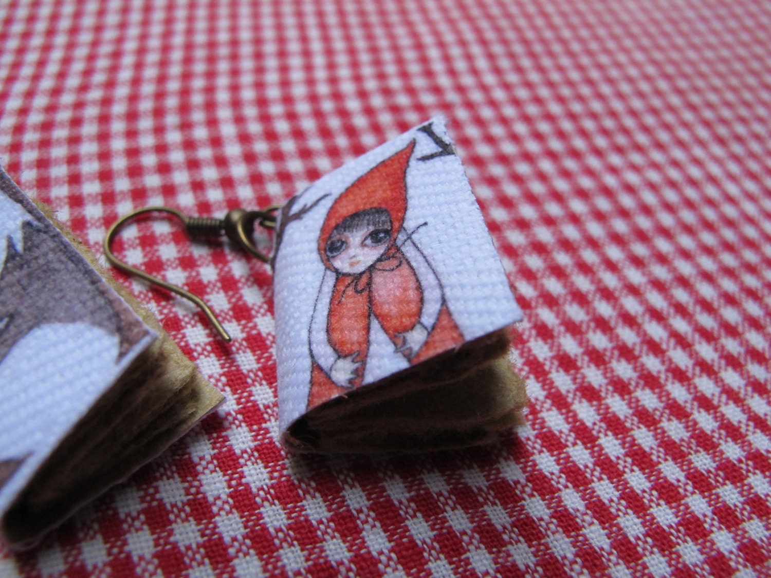 Red riding Hood, mini book earrings