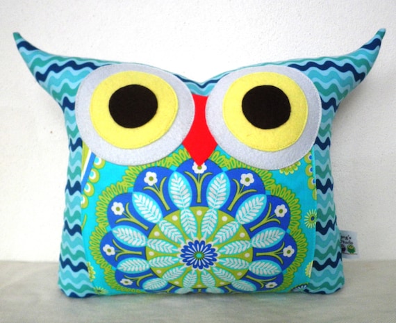 Last one SALE/ Polyfil Stuffed flower heart owl pillow/Ready to ship