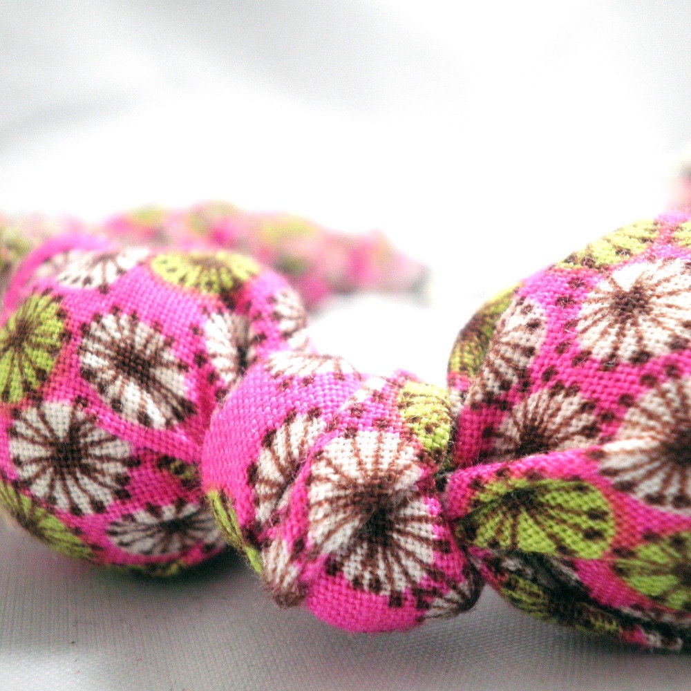 Fabric Necklace - Knotted Raw Bubbles in Dill Blossom Pink