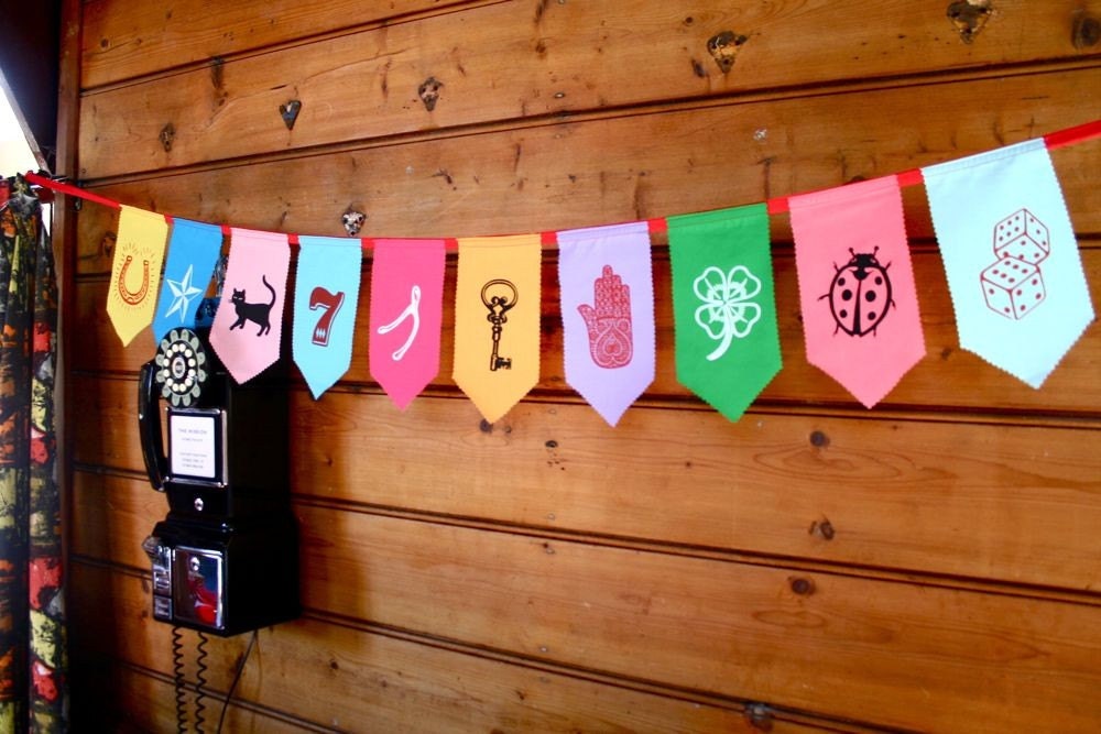 Lucky bunting