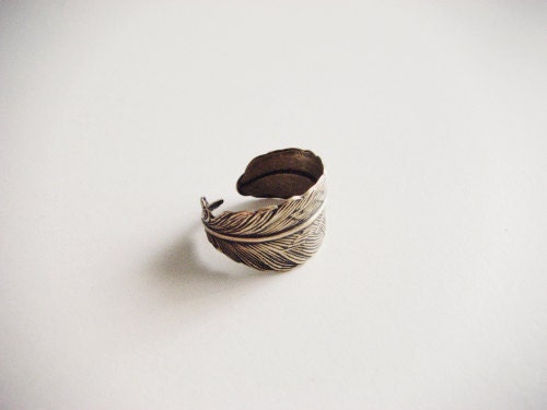 Deep brass - Feather Ring