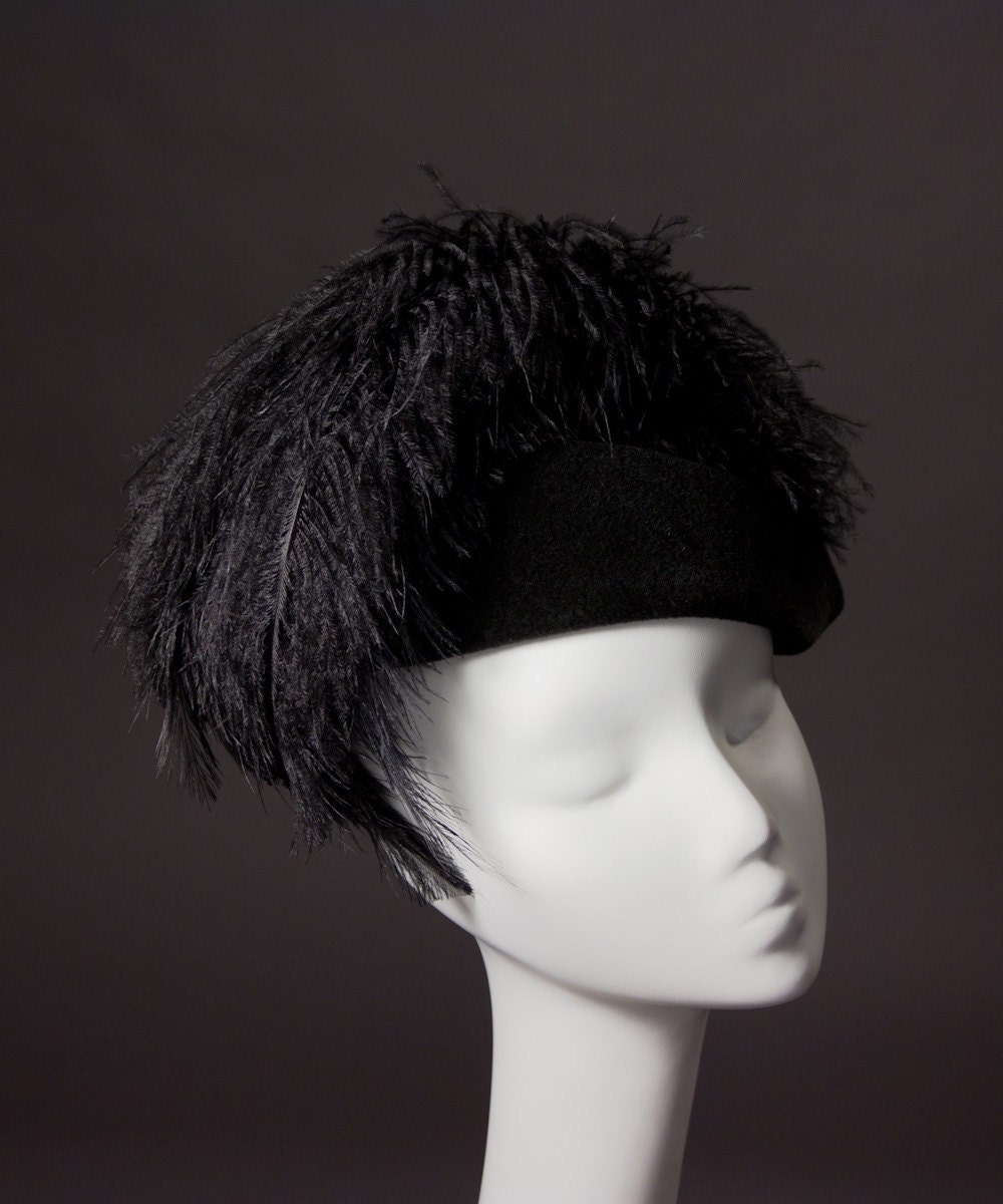 Maximum Feathers 'Maxima' Cocktail Hat in Charcoal