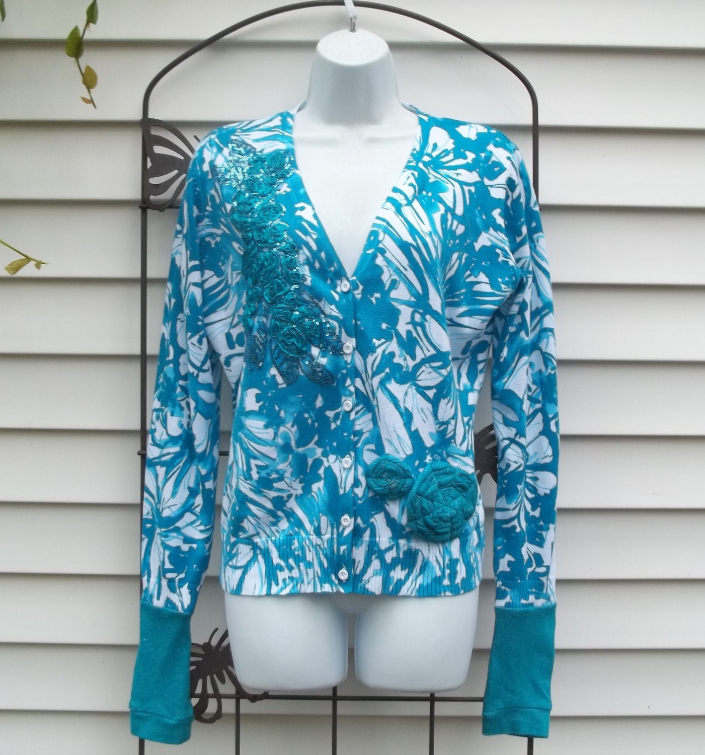 Upcycled Sweater Shabby Altered Repurposed Refashioned Embellished Floral Turquoise Sequin Applique Extra Long Sleeves Rolled Flowers Size M