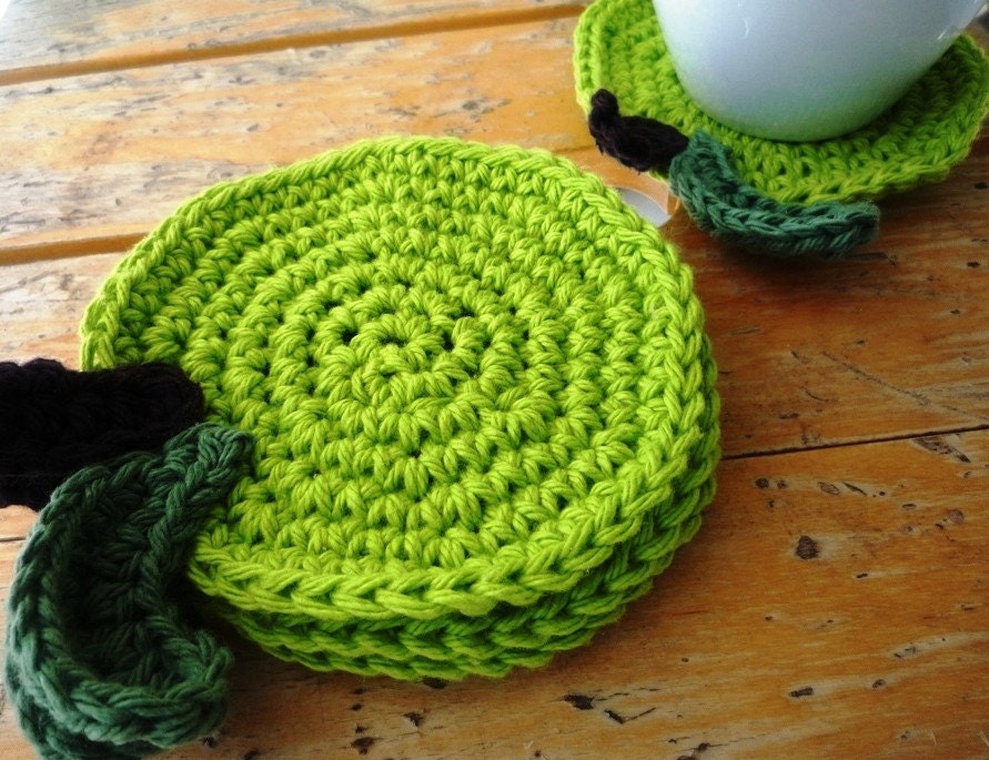 Crochet Apple Coasters - green set of 4