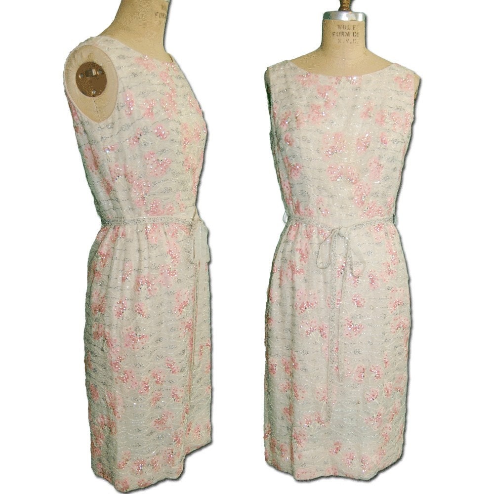 1950s Vintage White Silk Embroidered Cocktail Dress