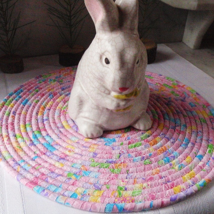 Hot Pad, Trivet, Table Mat - Spring Celebration - LARGE ROUND