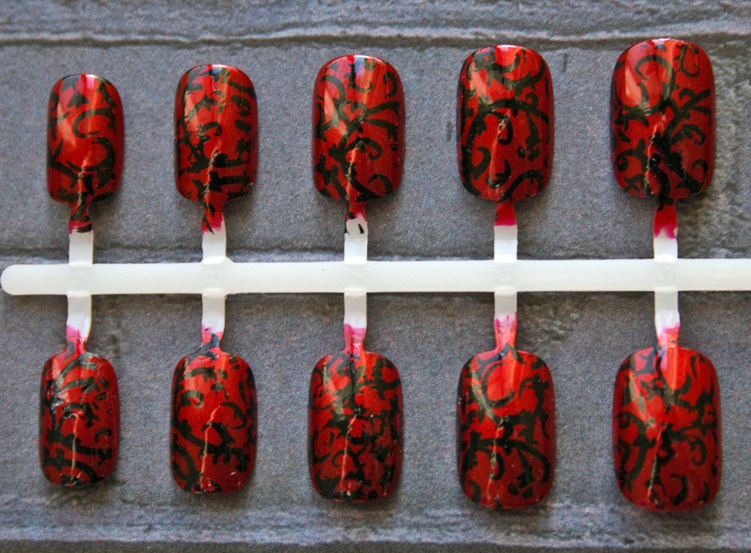 Japanese Nail Art- Red Gothic Baroque Press On Fake Nails