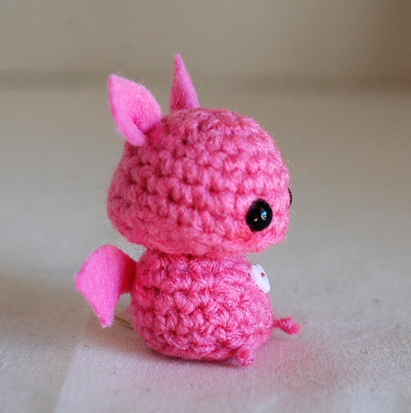 Pink Mini Bat Amigurumi - Kawaii Halloween Decoration