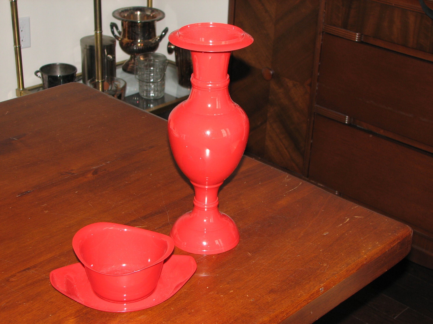 Red High Gloss Lacquer Vase