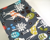 Burp Cloth with style - Cotton / Organic undyed French Terry - Giraffe Garden Grey