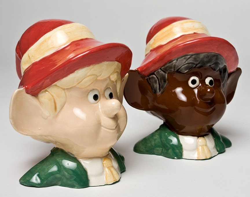 Keebler Elves Ceramic Salt and Pepper Shakers - BIG Stovetop Fun