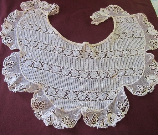 Edwardian antique lace collar French