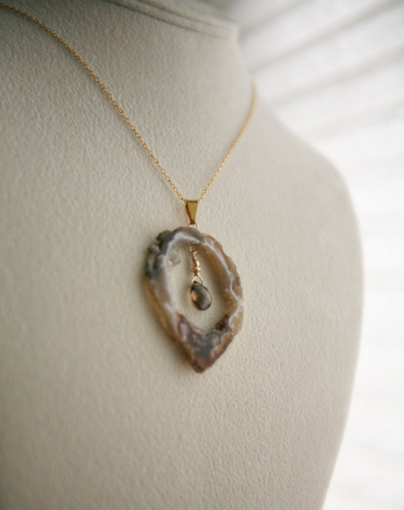 Mona - Agate / Gold / Smoky Quartz Pendant Necklace