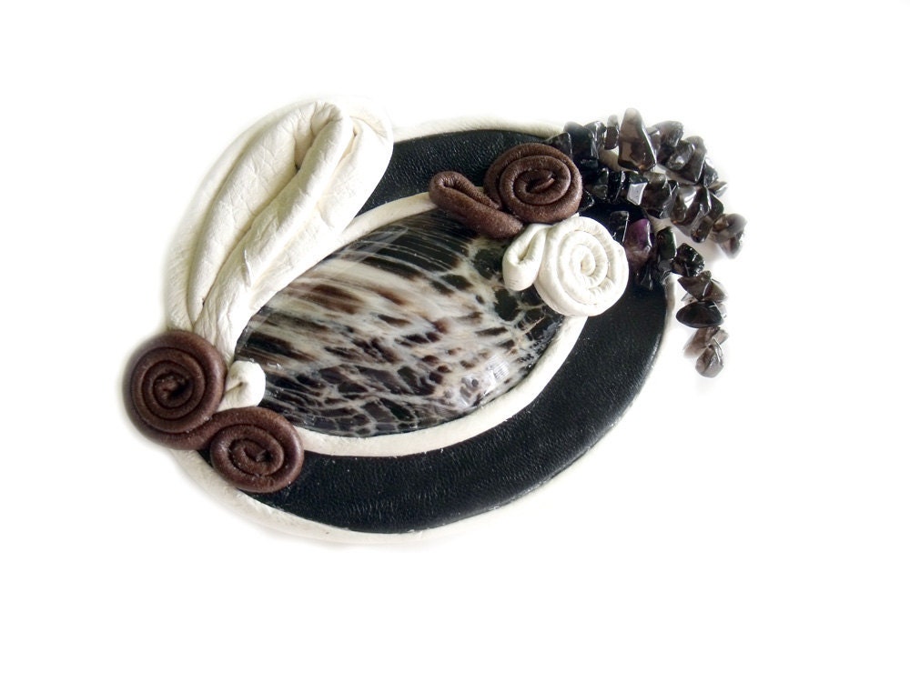 Leather brooch with Agate and smoky quartz black white brown art deco