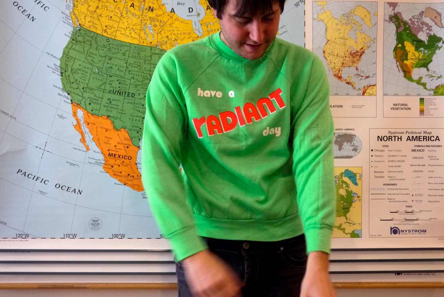 Neon 80s Sweatshirt Have a Radiant Day Lime Green Medium Men's Vintage Pullover
