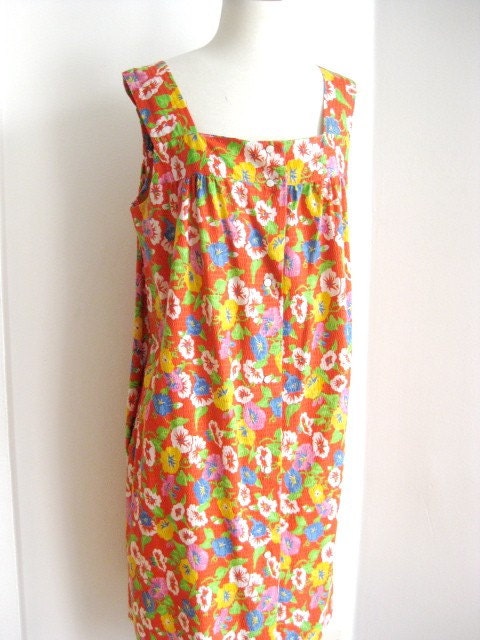 Vintage dress Shift style, shirtdress by Smart Time, 1960s