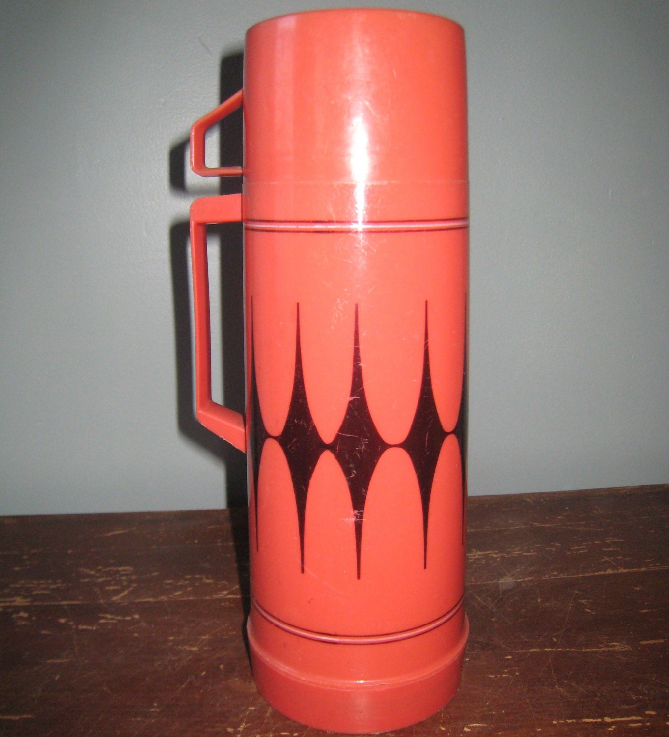 A Whole New World - Large Red and Black Aladidin Thermos