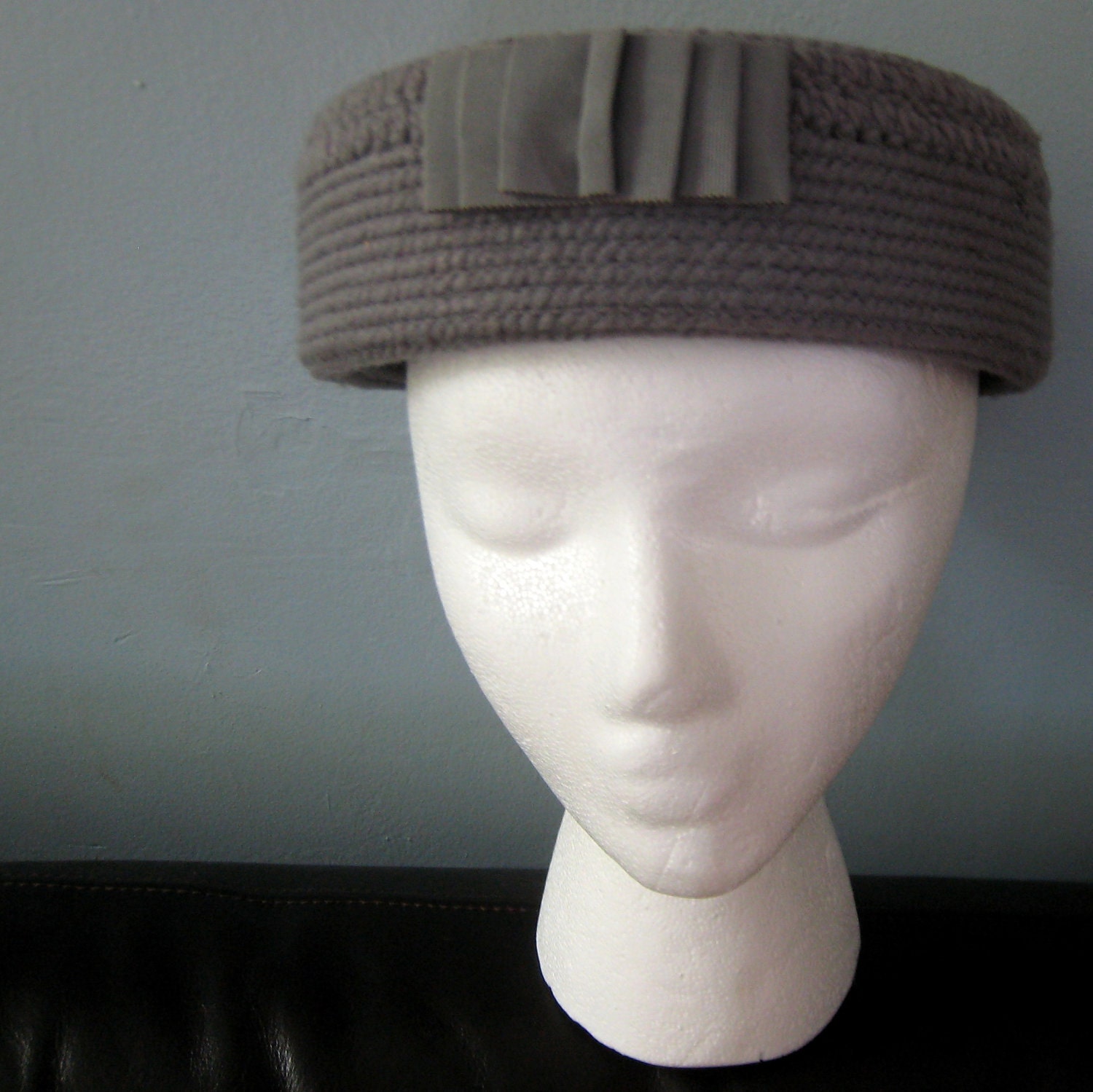 Woven Pale Periwinkle Vintage 1960s Hat with Grosgrain Bow