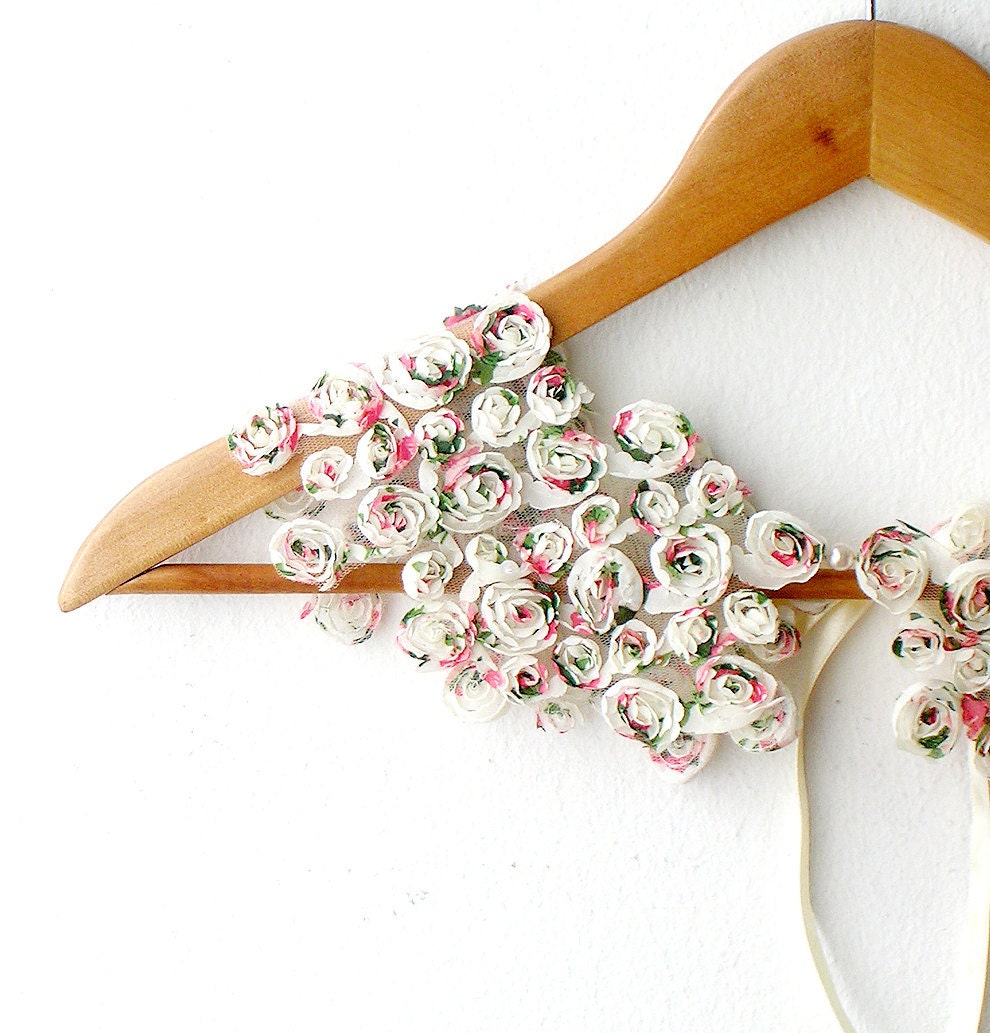 RESERVED FOR WHITTXP Peter Pan Collar Little Roses Detachable
