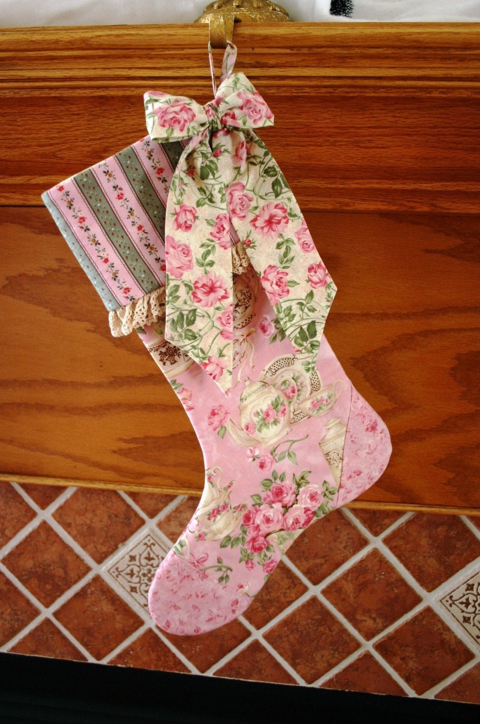 Christmas Stocking Pattern PDF FREE Big Bow Pattern Victorian, Shabby Chic, Traditional Holiday Decoration