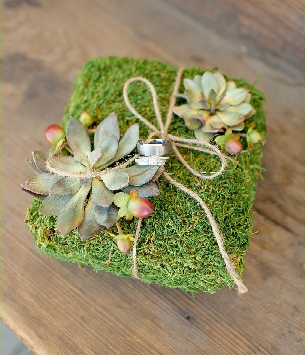 Natural Moss Wedding Ring Pillow with Succulents