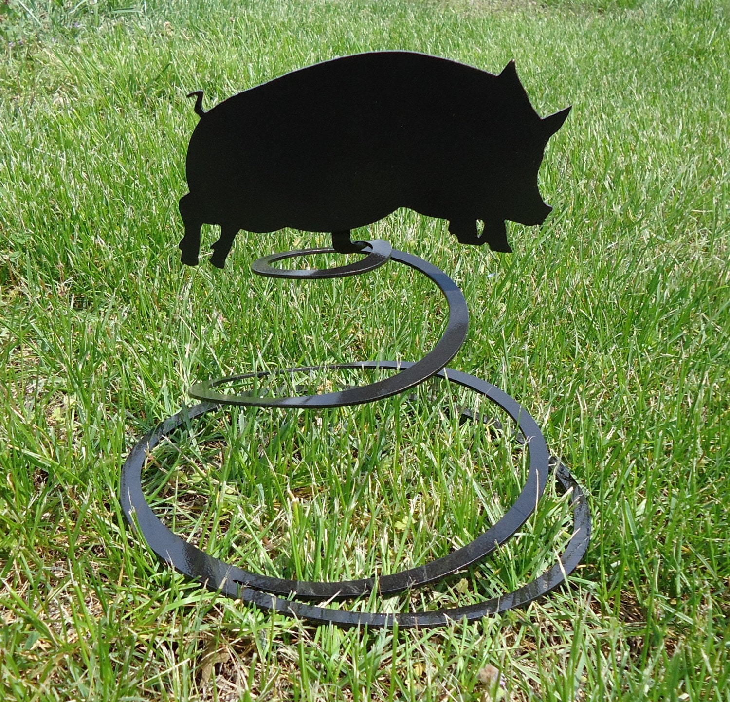Pig Spring Garden Metal Art - Free USA Shipping