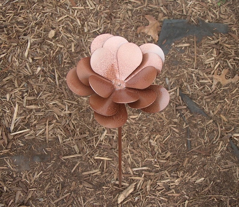 Metal Flower Yard Garden Art